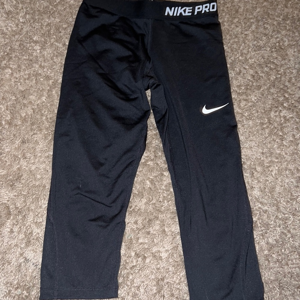 Nike Pro Capris